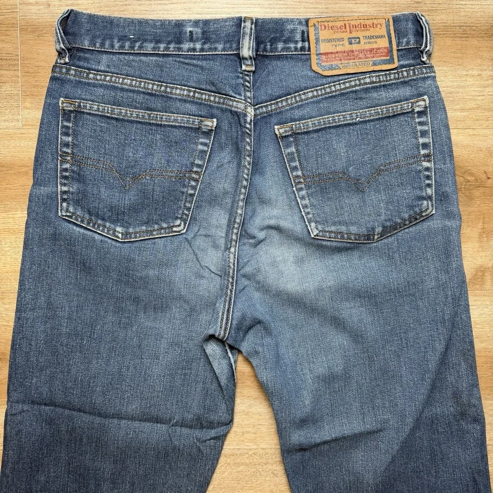 Diesel Jeans Men 30x24 Blue Regular Straight Leg Dirty Wash Denim (Tagged‎ 33)